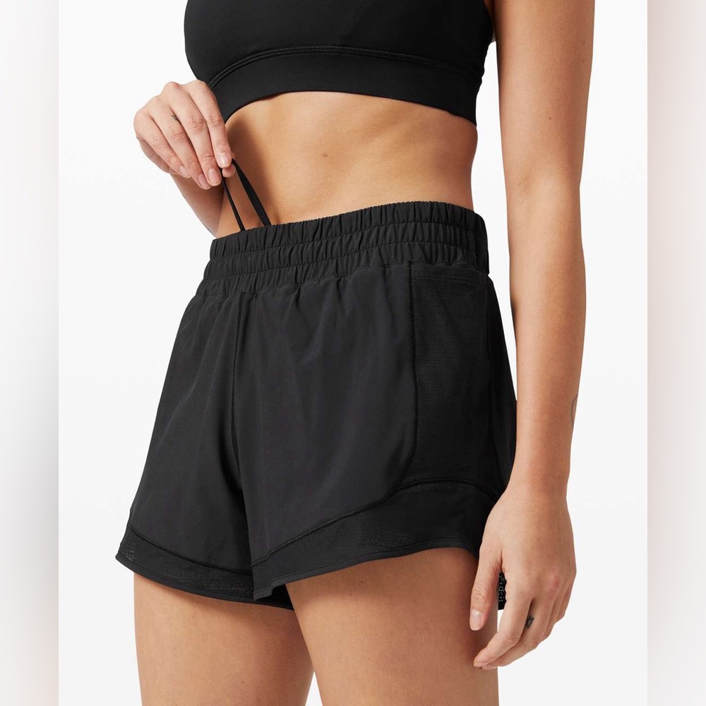 Lululemon Hottie Hot Short High rise 4 inch inseam